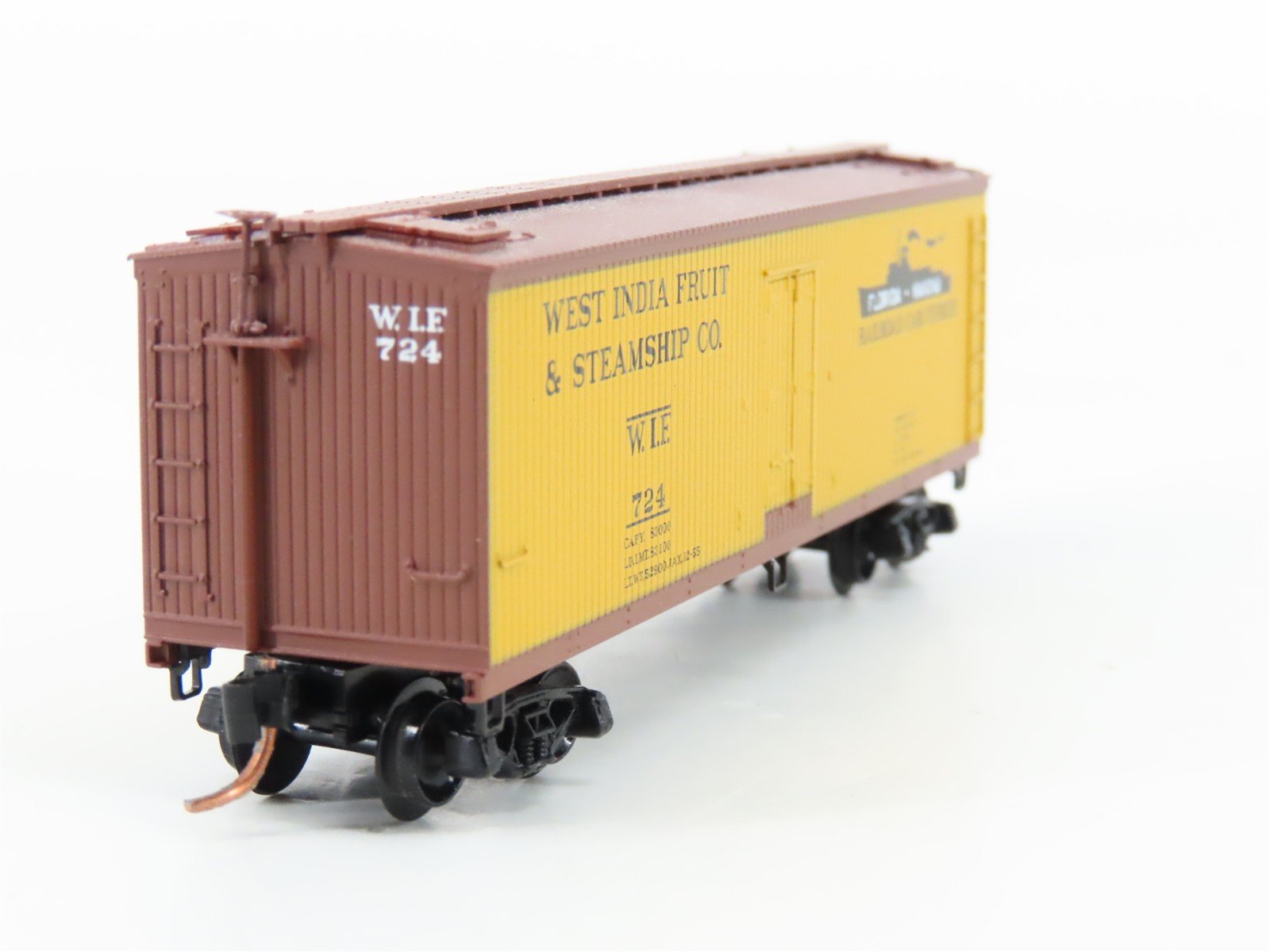 N Scale Micro-Trains MTL 49510 WIF West India Fruit 40' Woodside Reefer #724