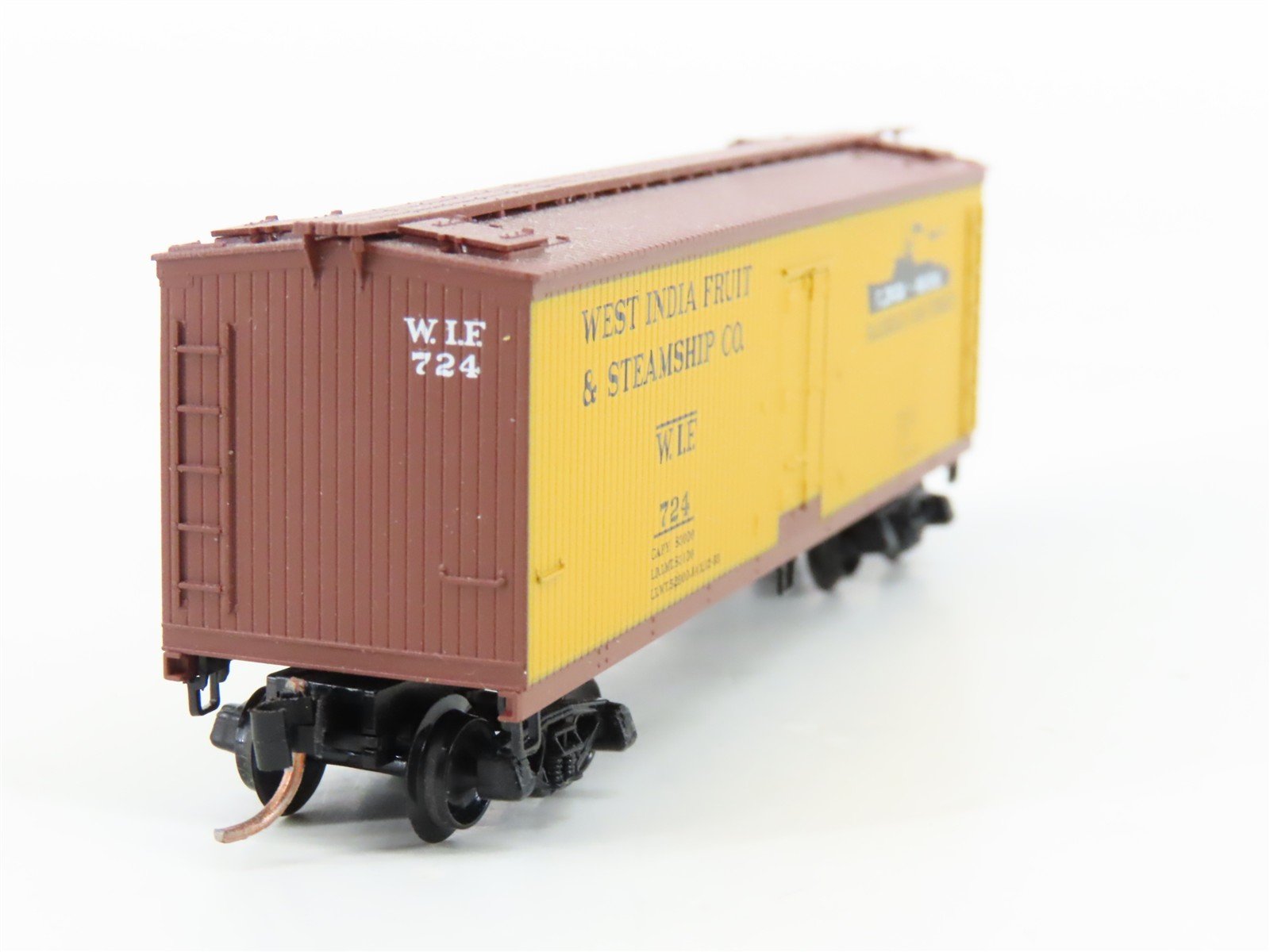 N Scale Micro-Trains MTL 49510 WIF West India Fruit 40' Woodside Reefer #724