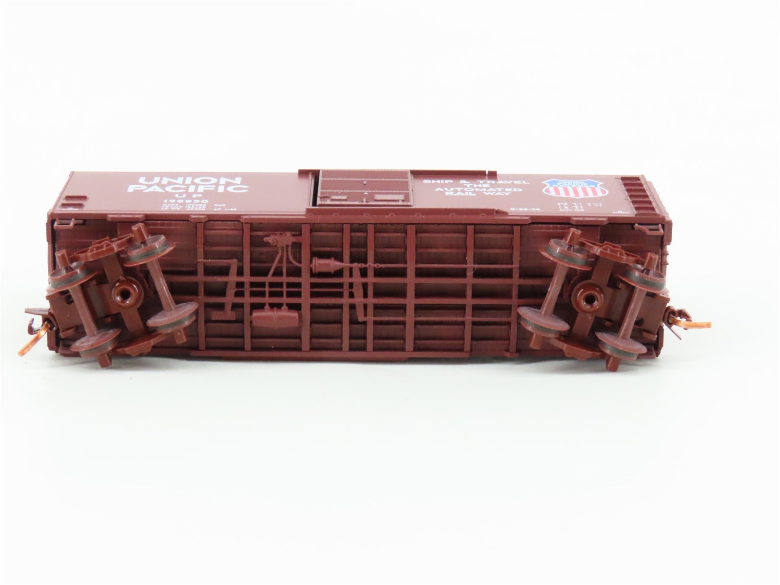 N Scale Micro-Trains MTL 02000710 UP Union Pacific 40' Boxcar #198850
