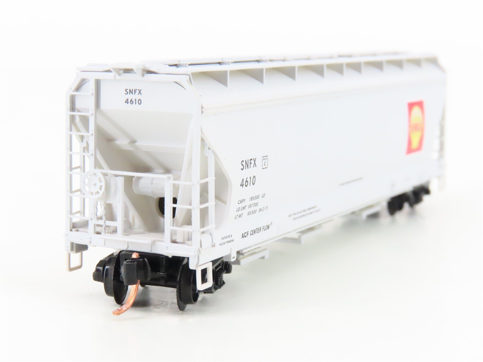 N Scale Micro-Trains MTL 94210 SHPX SNFX Shell Oil 3-Bay Covered Hopper #4610