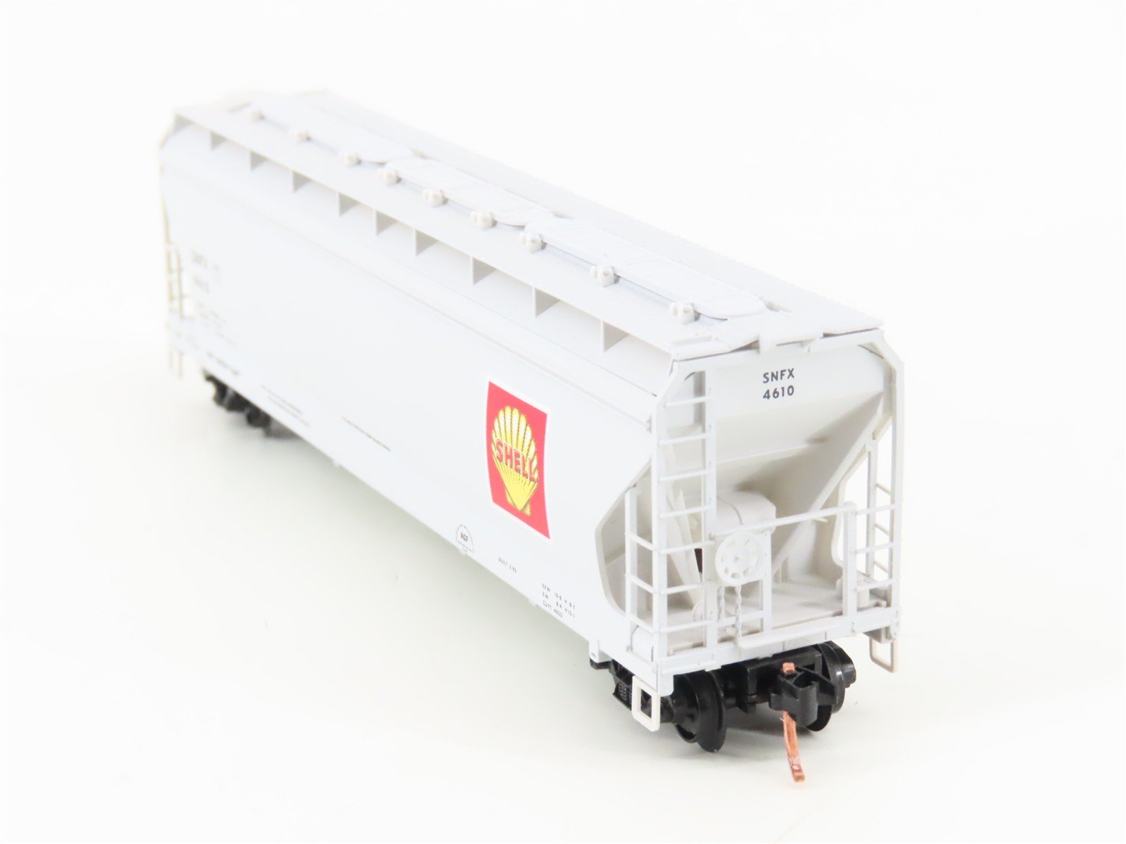 N Scale Micro-Trains MTL 94210 SHPX SNFX Shell Oil 3-Bay Covered Hopper #4610