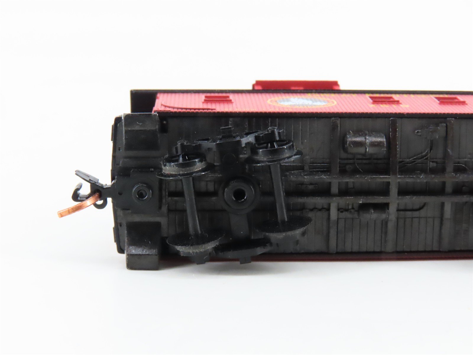 N Scale Micro-Trains MTL 51110 GN Great Northern 34' Wood Sheathed Caboose #X619