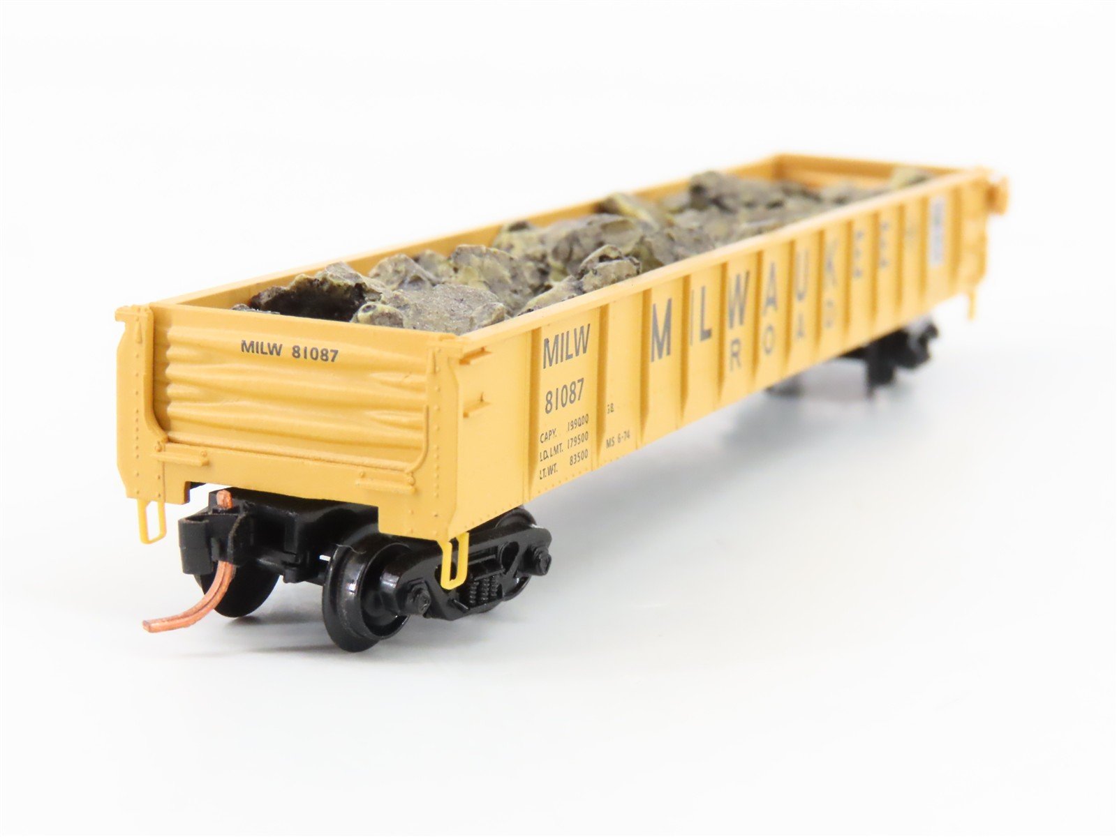 N Scale Micro-Trains MTL 48110.1 MILW Milwaukee Road 50' Gondola #81087 w/ Load