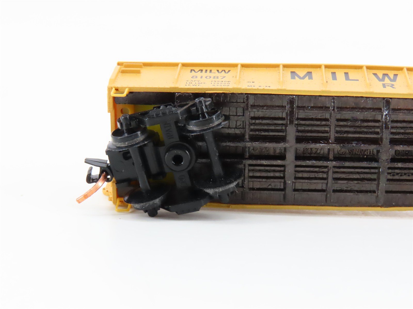 N Scale Micro-Trains MTL 48110.1 MILW Milwaukee Road 50' Gondola #81087 w/ Load