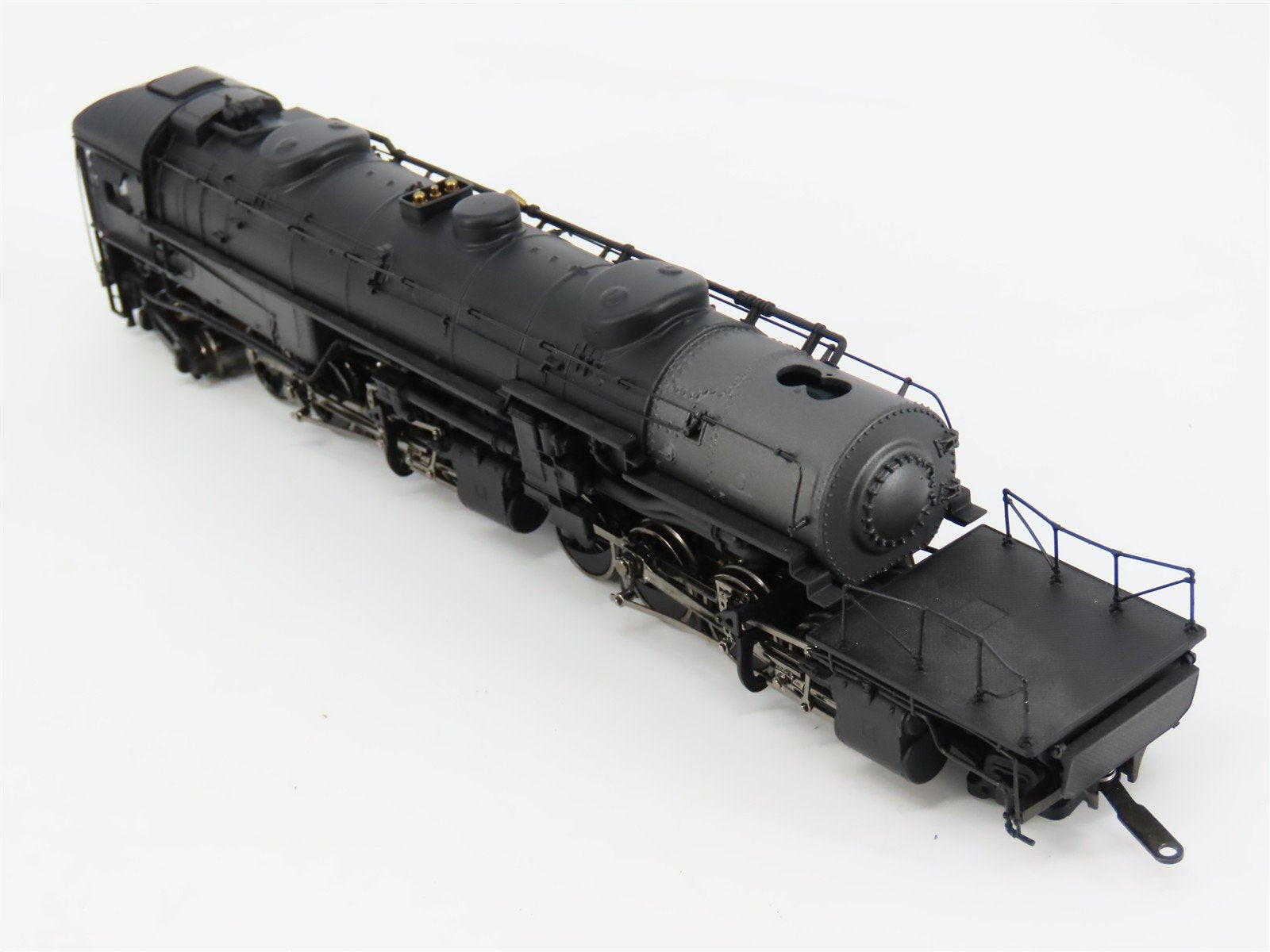 HO Scale Broadway Limited BLI Unlettered 4-8-8-2 Cab Forward Steam w/DCC & Sound