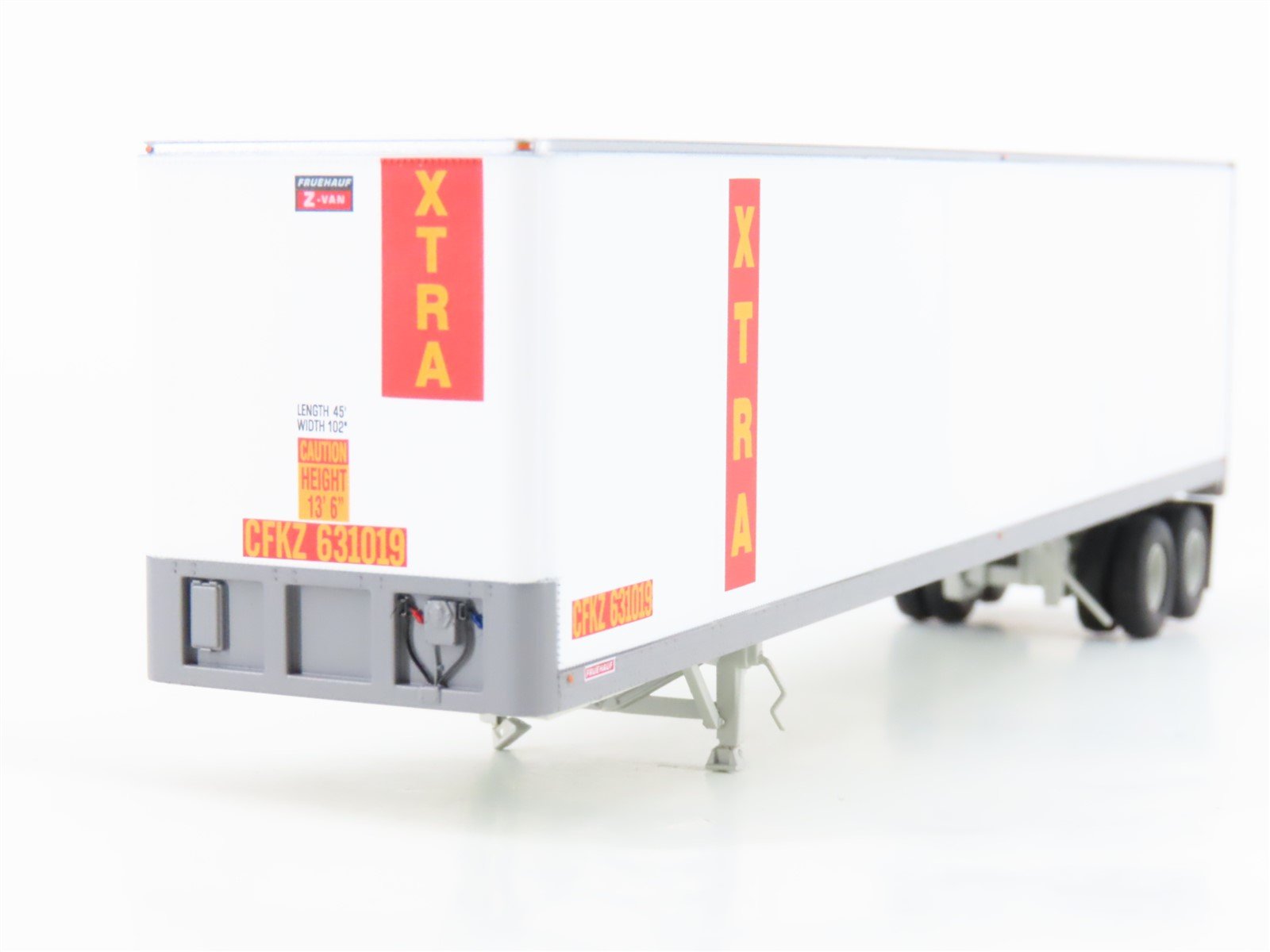 HO Scale Athearn ATH16147 XTRA Lease 45' Z-Van Trailer #631019