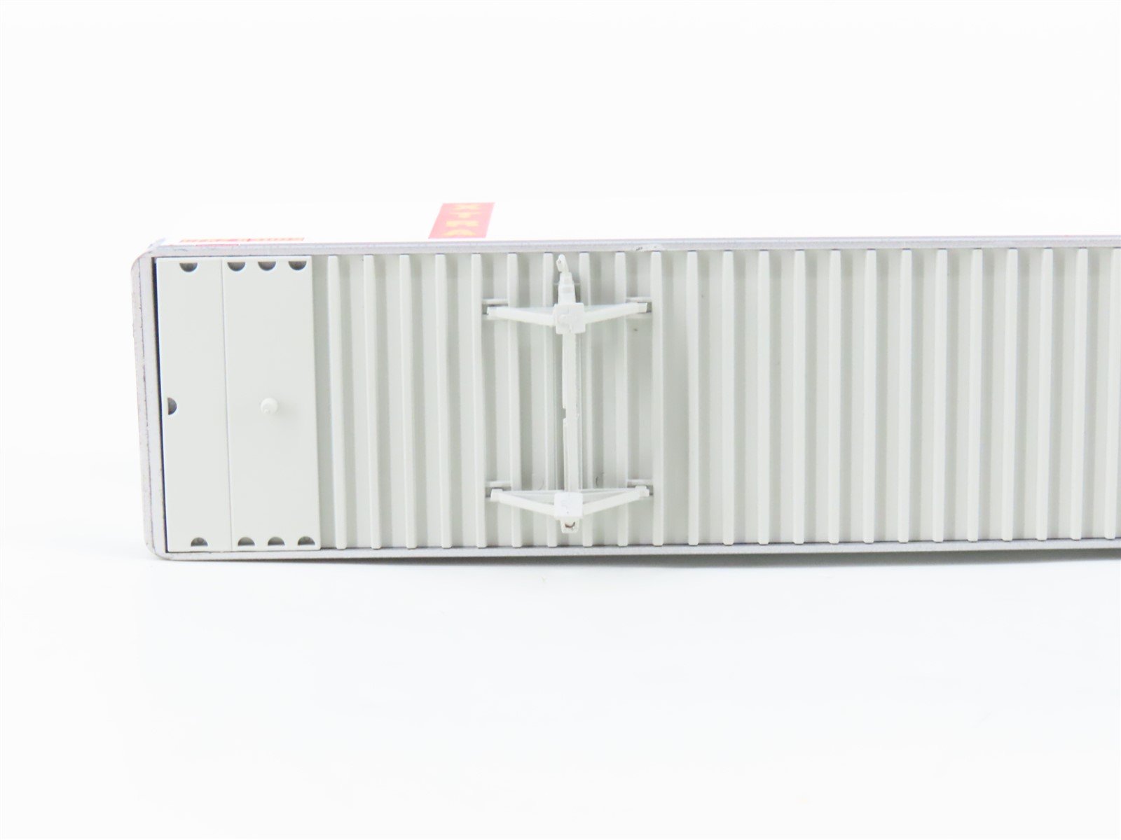 HO Scale Athearn ATH16147 XTRA Lease 45' Z-Van Trailer #631019