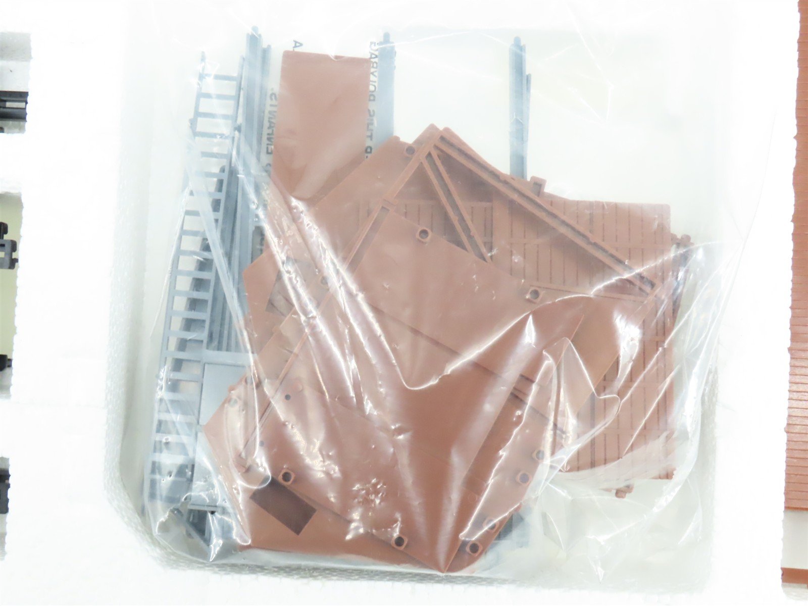 G Scale Bachmann 90-0100 ATSF 4-6-0 Battery Powered Steam Freight Train Set