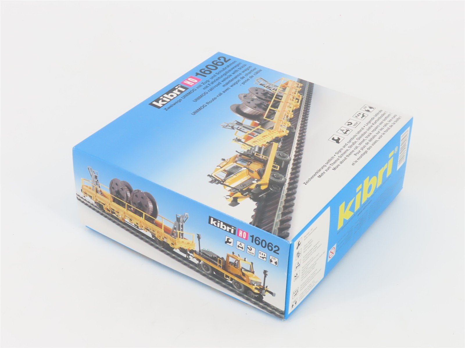 HO Kibri Kit 16062 UNIMOG Diesel Rail Car w/ Track Maintenance Car - Unpowered