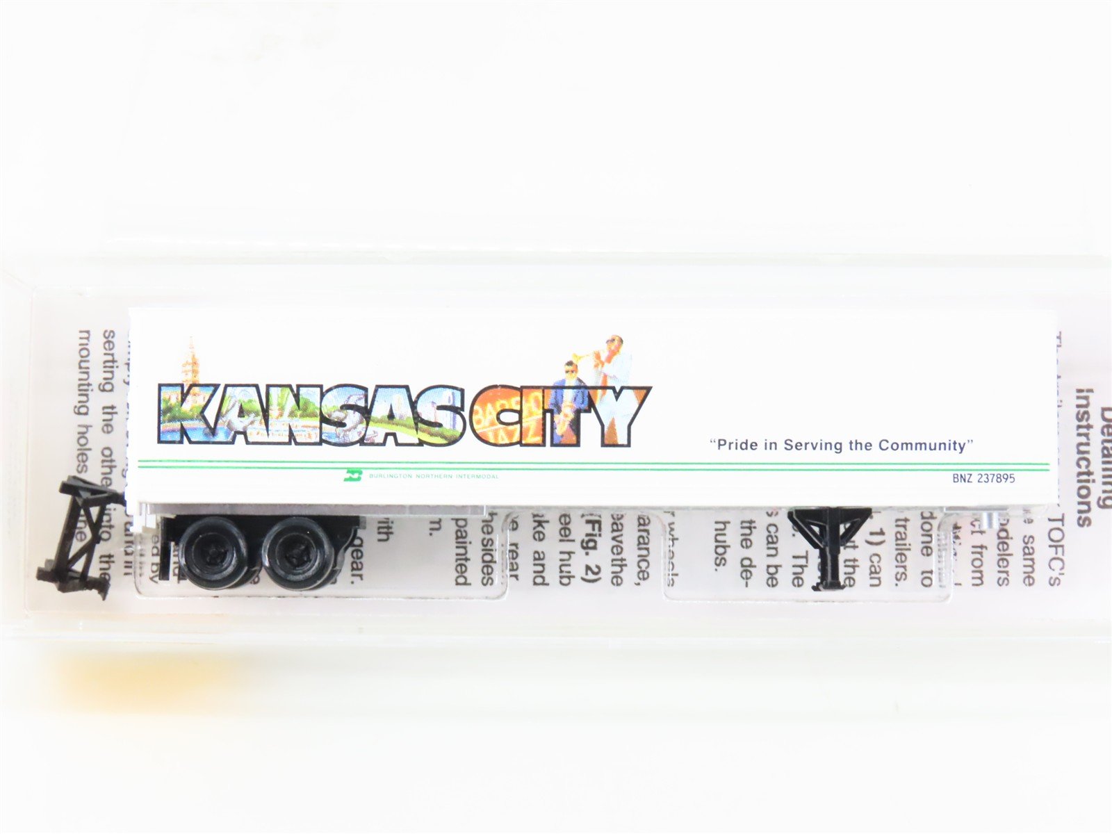 N Scale Micro-Trains MTL 67110 BN Intermodal Kansas City 45' Trailer #237895