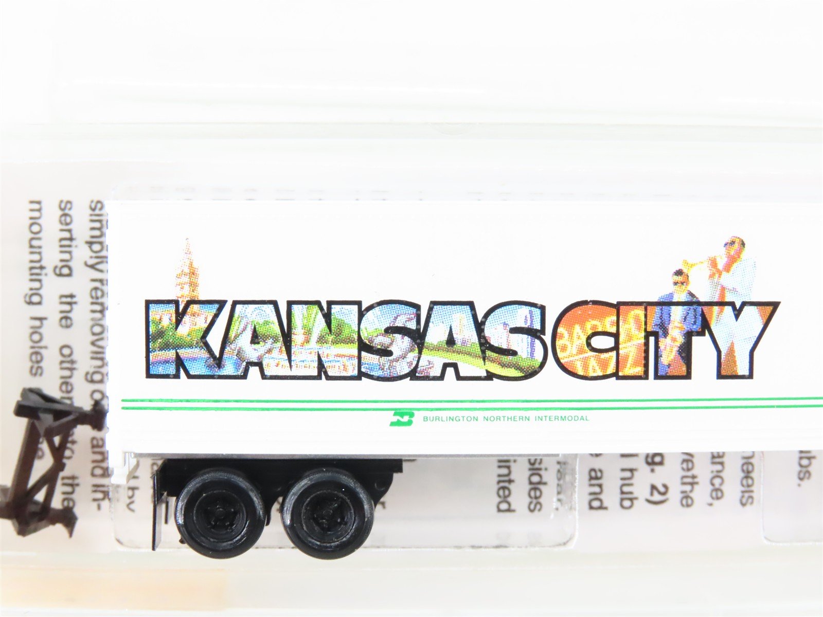 N Scale Micro-Trains MTL 67110 BN Intermodal Kansas City 45' Trailer #237895