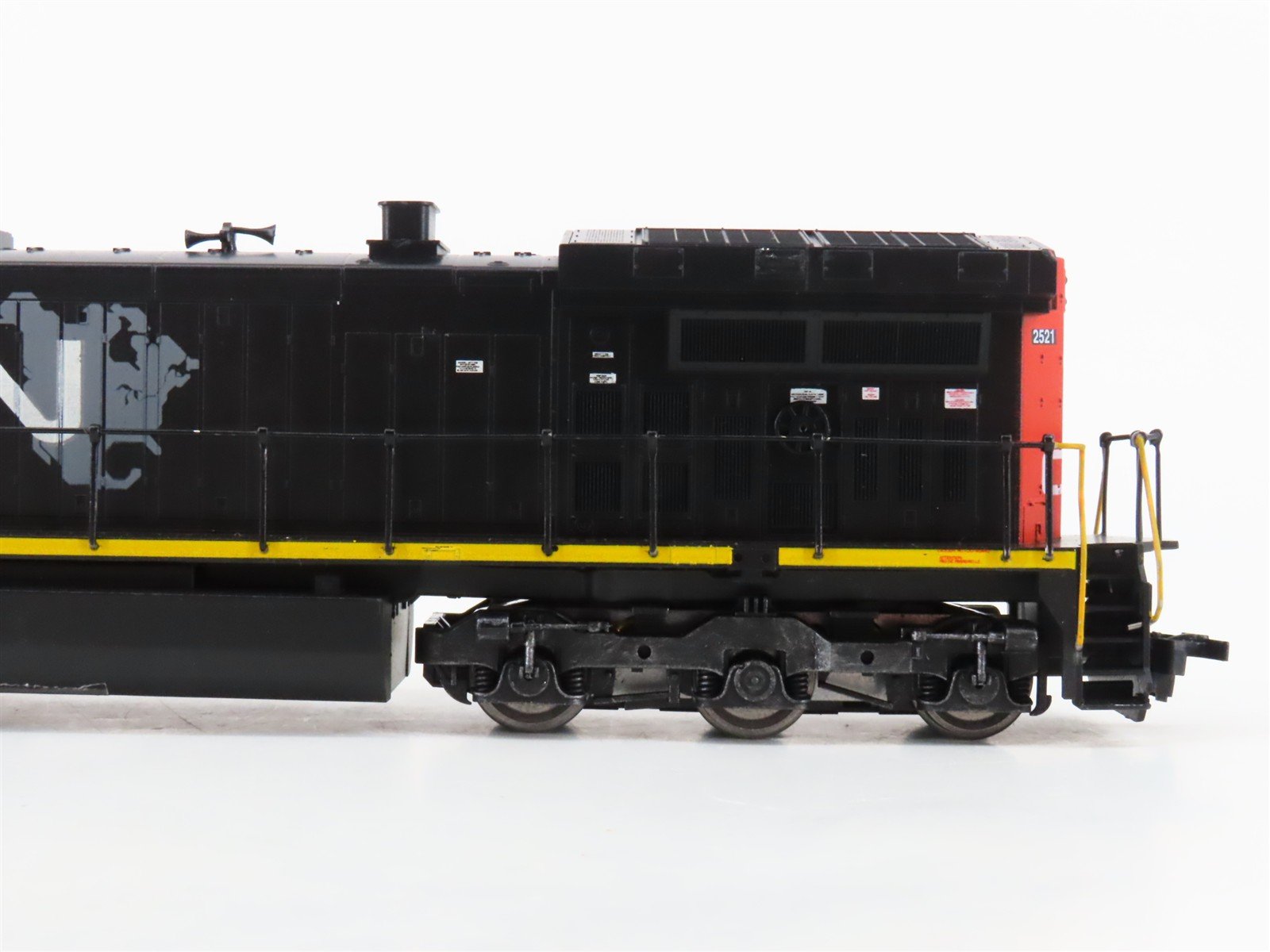 HO Scale Athearn CN Canadian National GE C44-9W Diesel Locomotive #2521