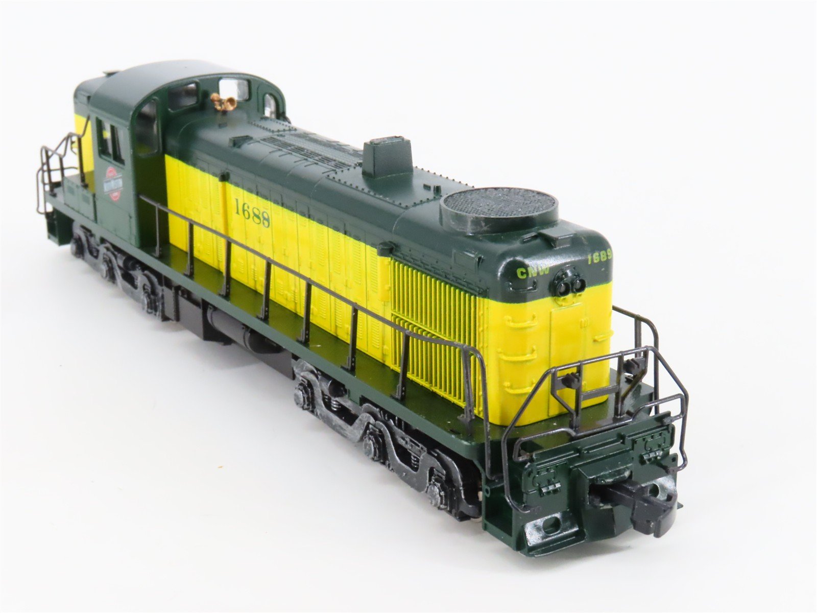 HO Scale Atlas/KATO CNW Chicago & North Western ALCO RS3 Diesel #1689