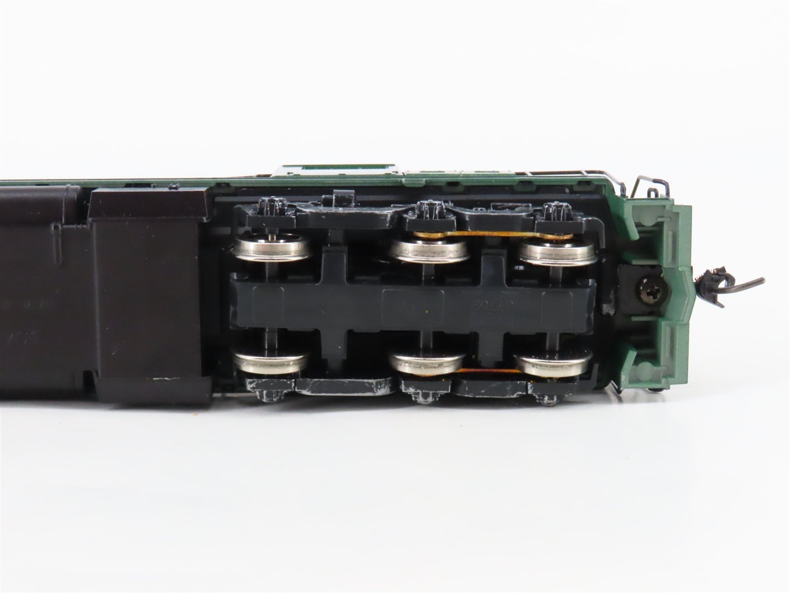 HO Scale Atlas/KATO CNW Chicago & North Western ALCO RS3 Diesel #1689