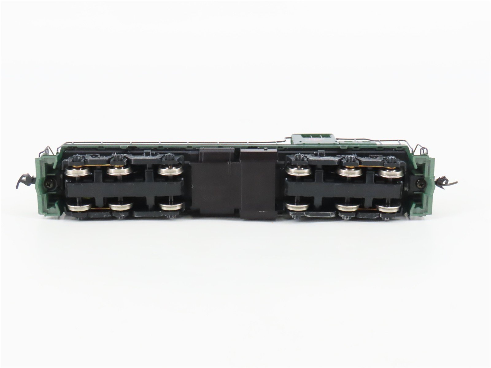 HO Scale Atlas/KATO CNW Chicago & North Western ALCO RS3 Diesel #1689