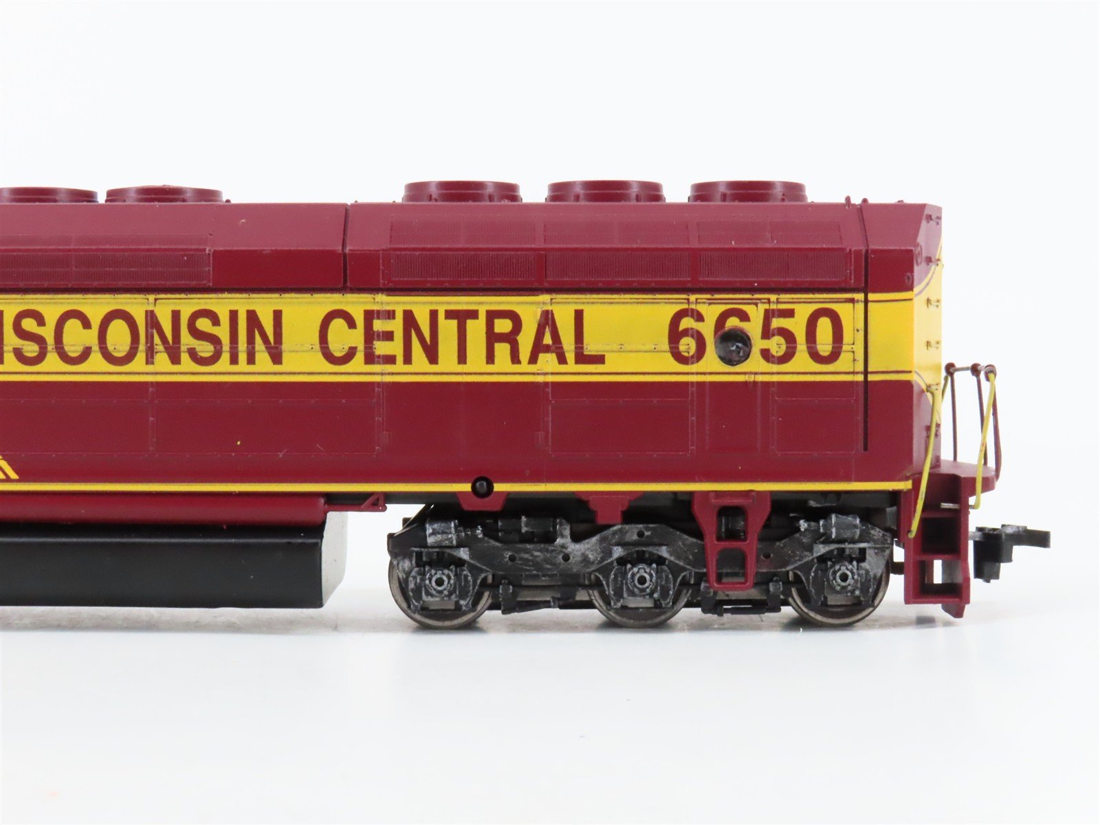 HO Scale Athearn WC Wisconsin Central EMD F45 Diesel Locomotive #6650