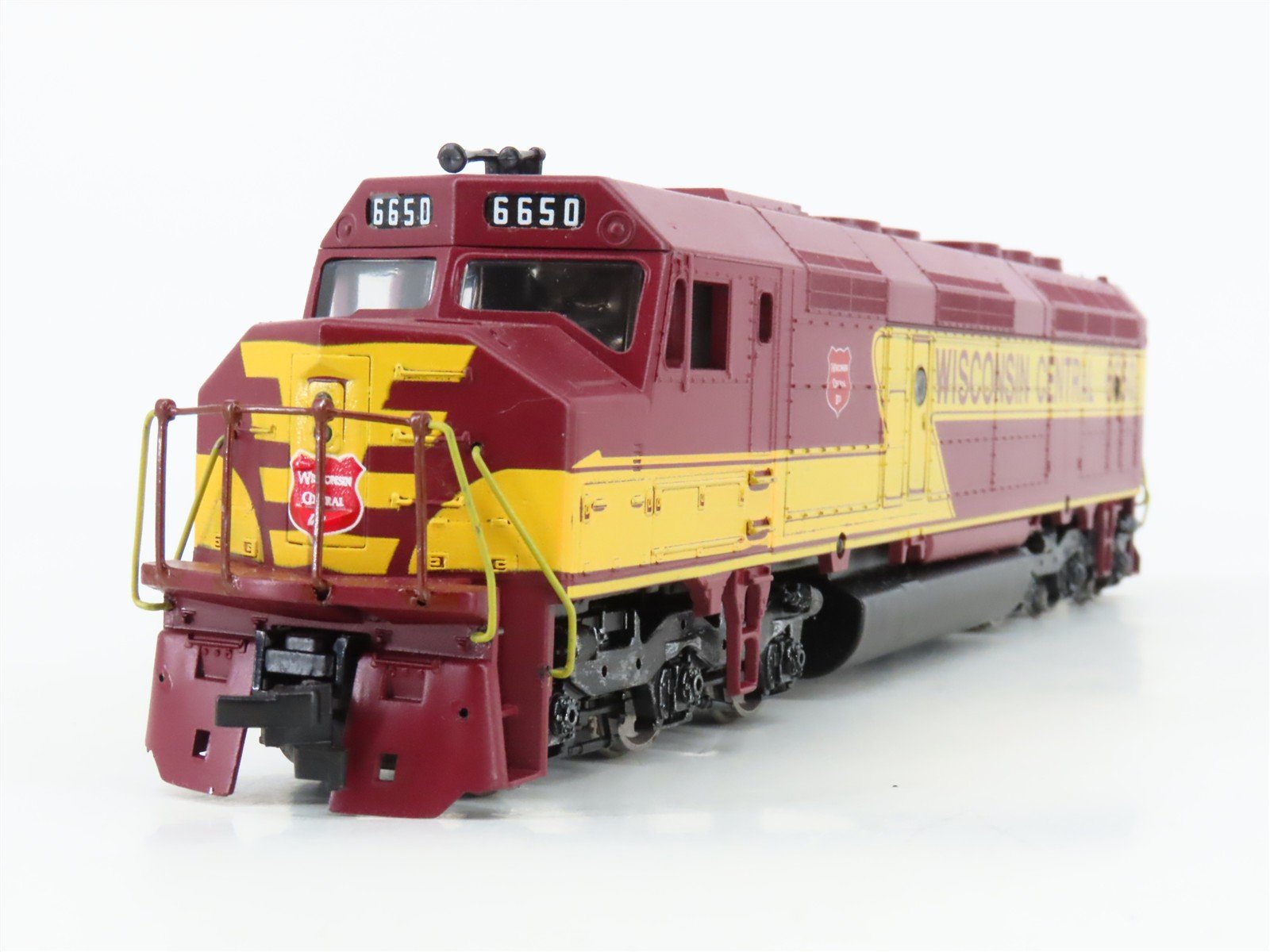 HO Scale Athearn WC Wisconsin Central EMD F45 Diesel Locomotive #6650