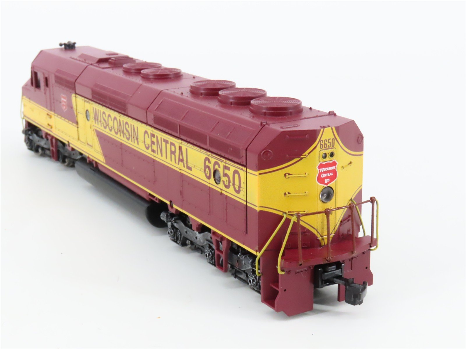 HO Scale Athearn WC Wisconsin Central EMD F45 Diesel Locomotive #6650