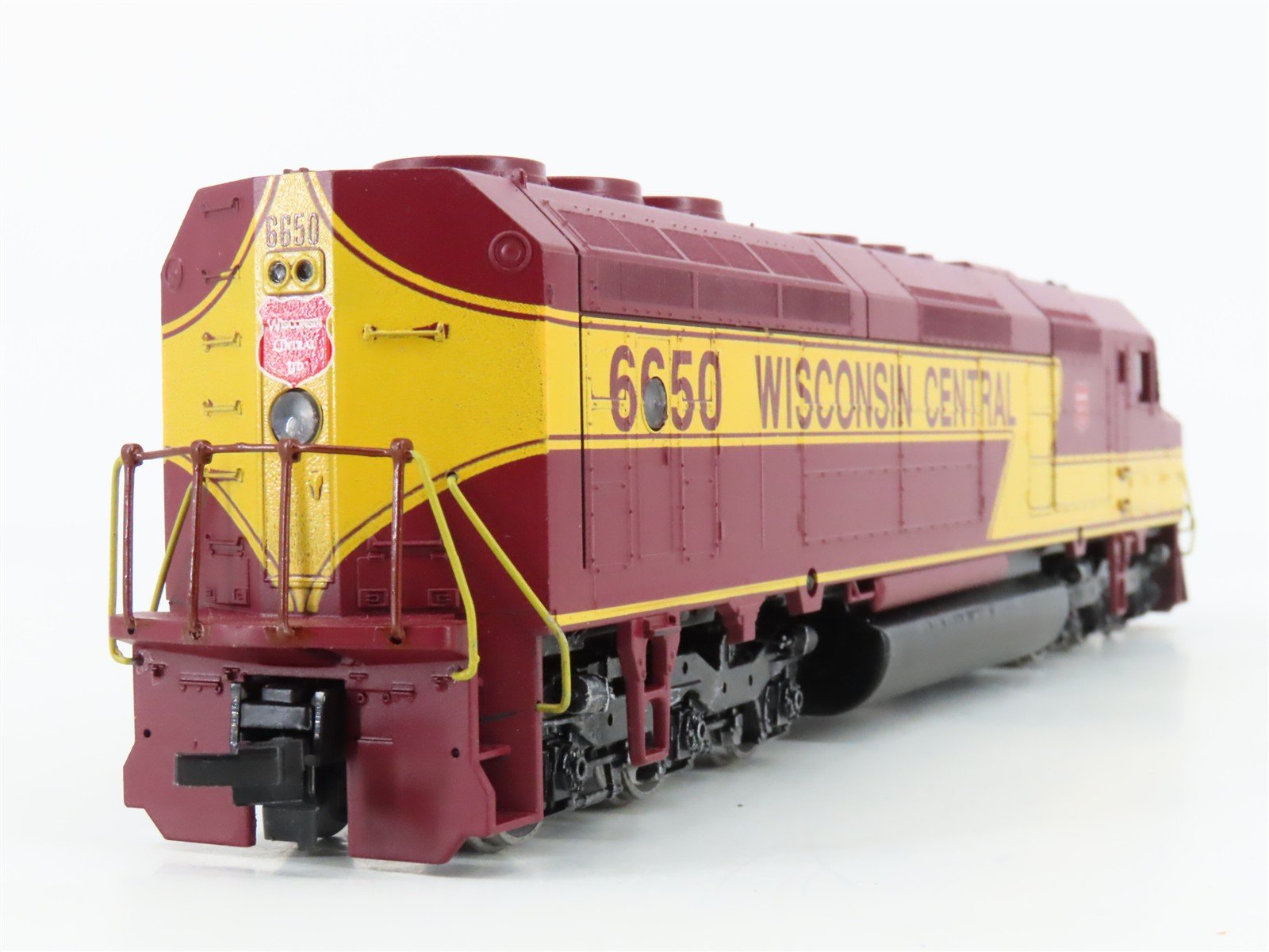 HO Scale Athearn WC Wisconsin Central EMD F45 Diesel Locomotive #6650