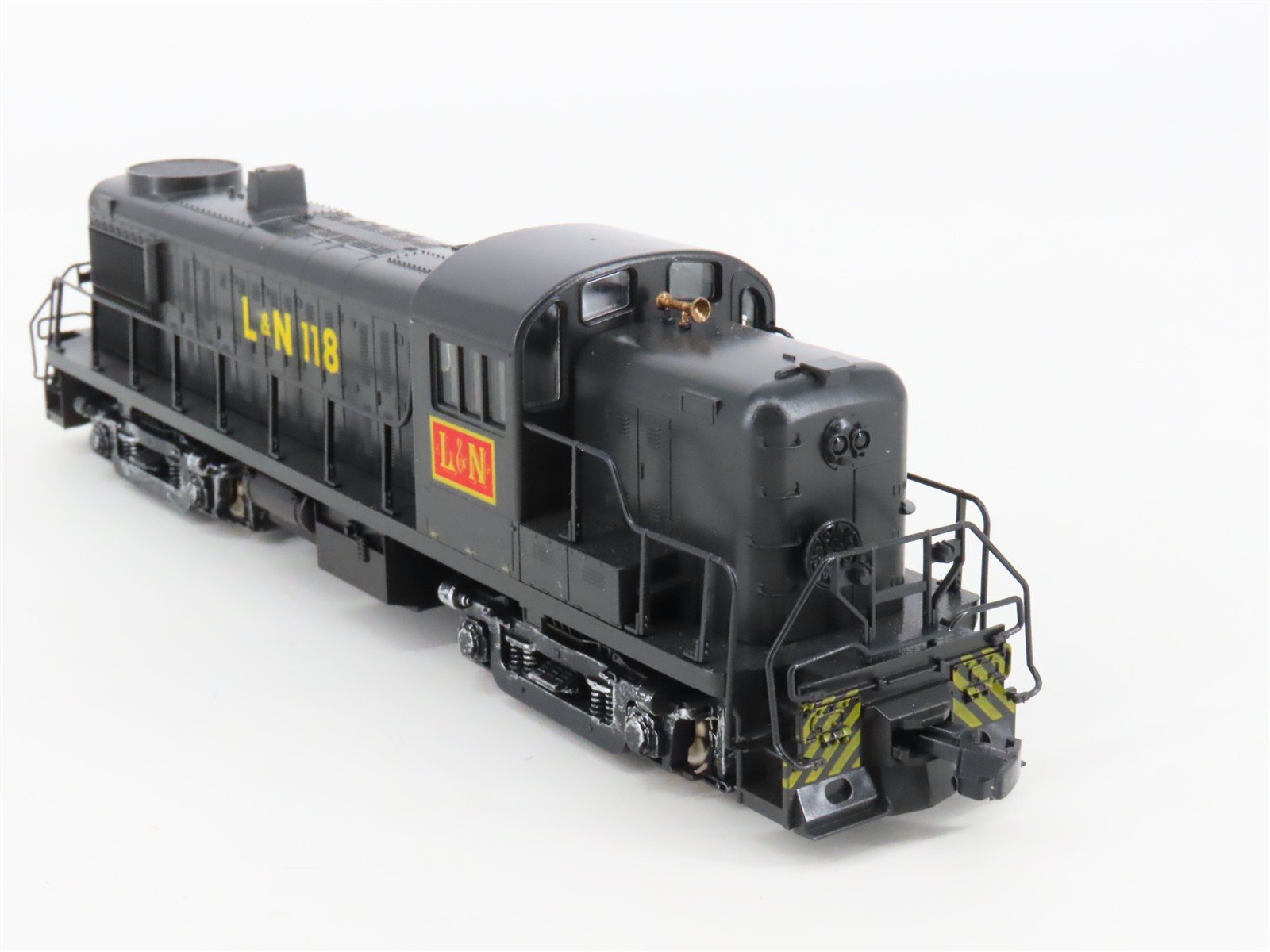 HO Scale Atlas/KATO L&N Louisville & Nashville ALCO RS-3 Diesel #118 - Custom