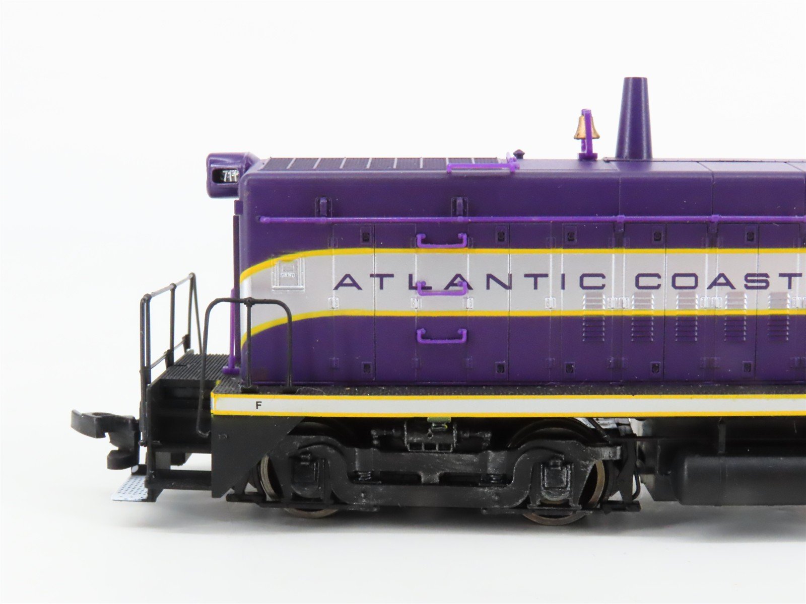 HO Scale Proto 2000 ACL Atlantic Coat Line EMD SW9/1200 Diesel Switcher #711