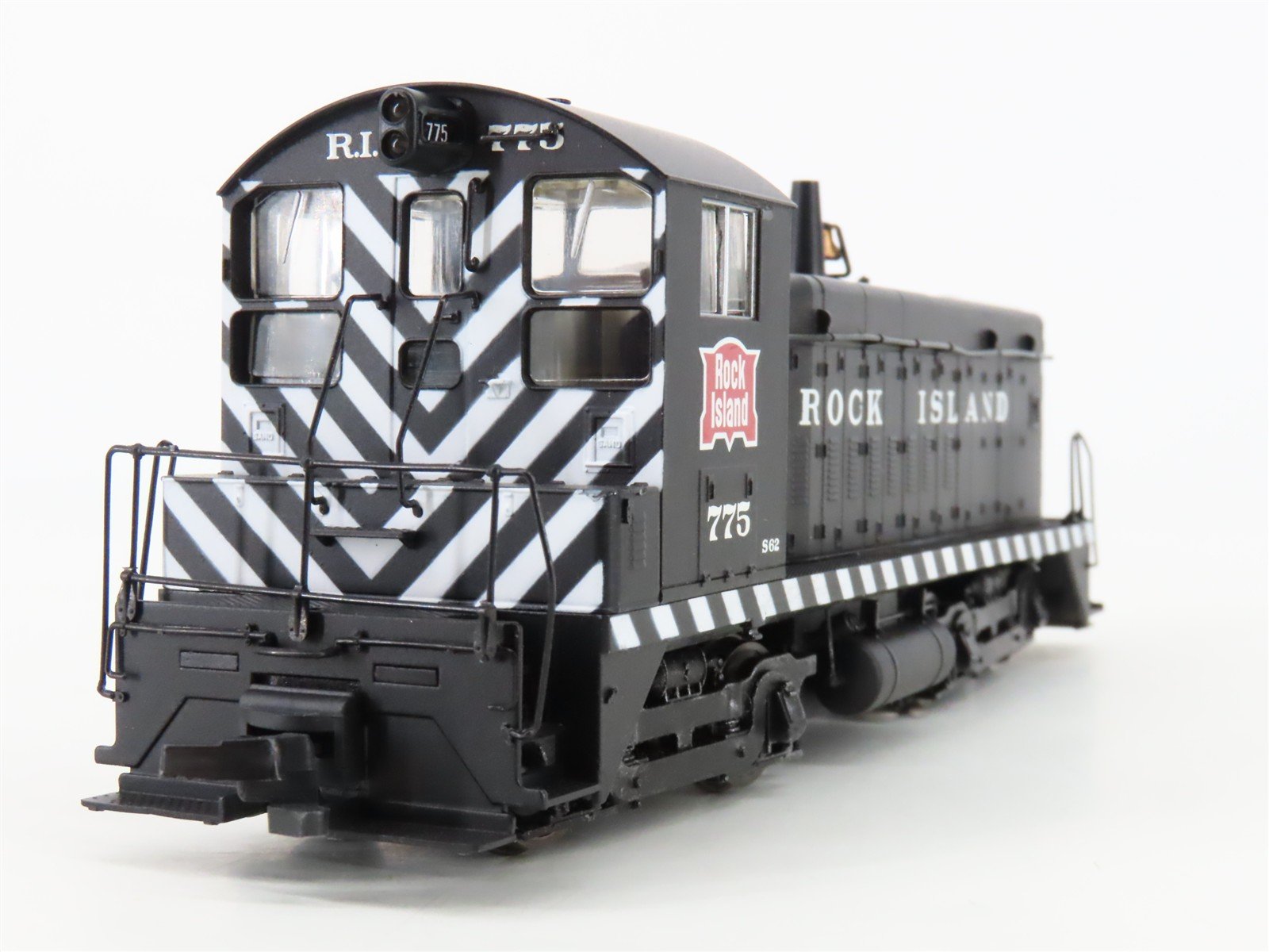 HO Scale Proto 2000 RI Rock Island SW9/1200 Diesel Switcher #775