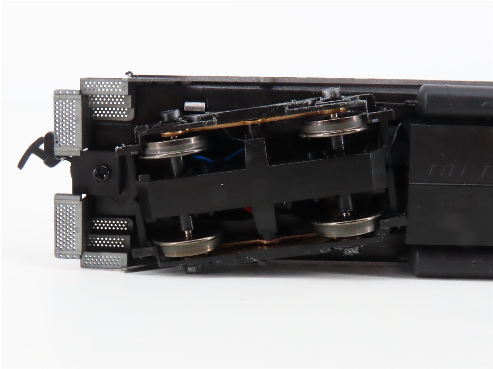 HO Scale Proto 2000 RI Rock Island SW9/1200 Diesel Switcher #775