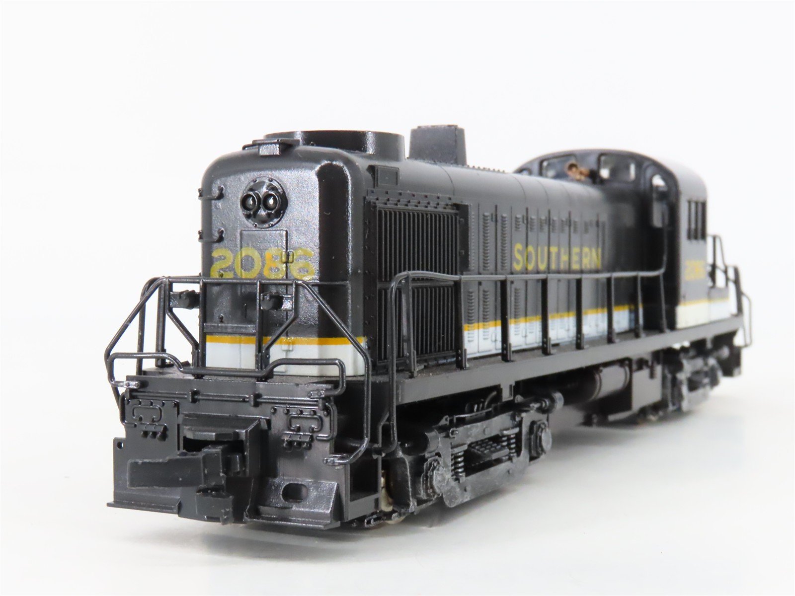 HO Scale Atlas/KATO SOU Southern ALCO RS-3 Diesel Custom Rd #2086