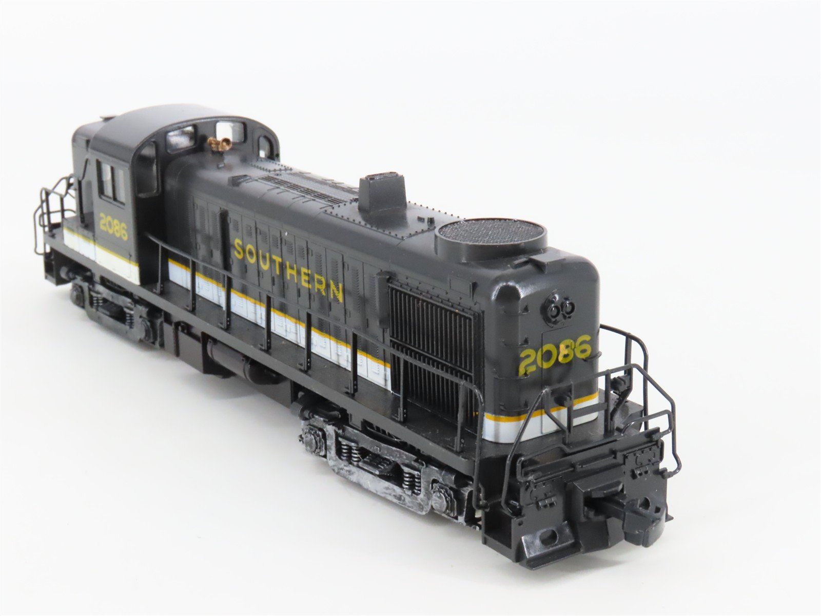 HO Scale Atlas/KATO SOU Southern ALCO RS-3 Diesel Custom Rd #2086