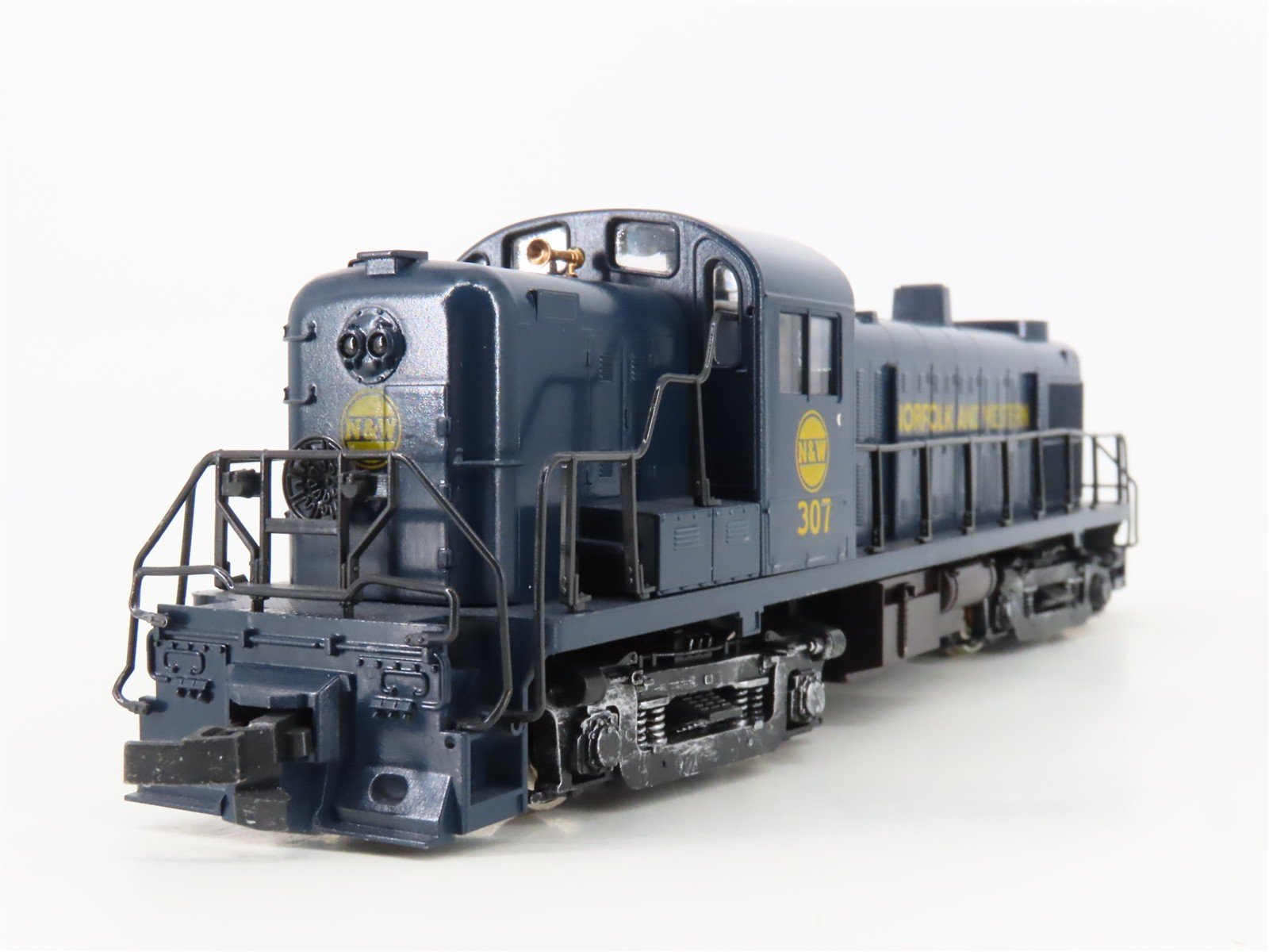 HO Scale Atlas/KATO N&W Norfolk & Western ALCO RS-3 Diesel #307