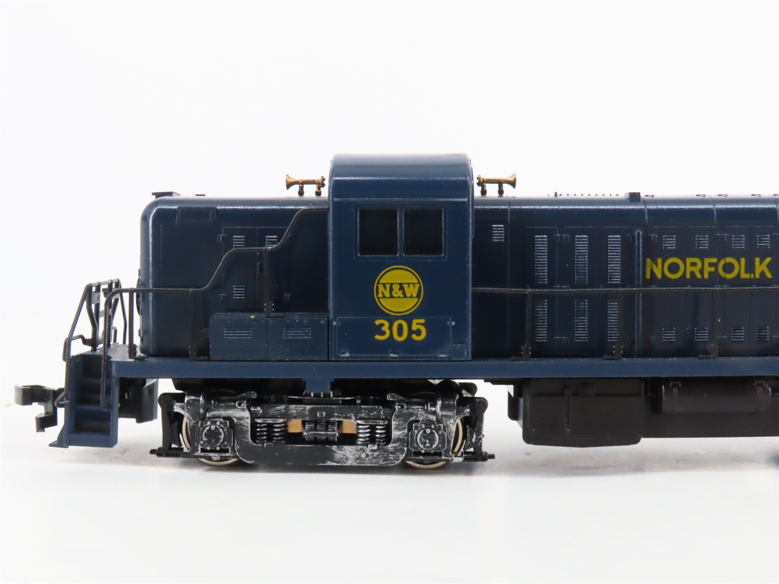 HO Scale Atlas/KATO N&W Norfolk & Western ALCO RS-3 Diesel #305