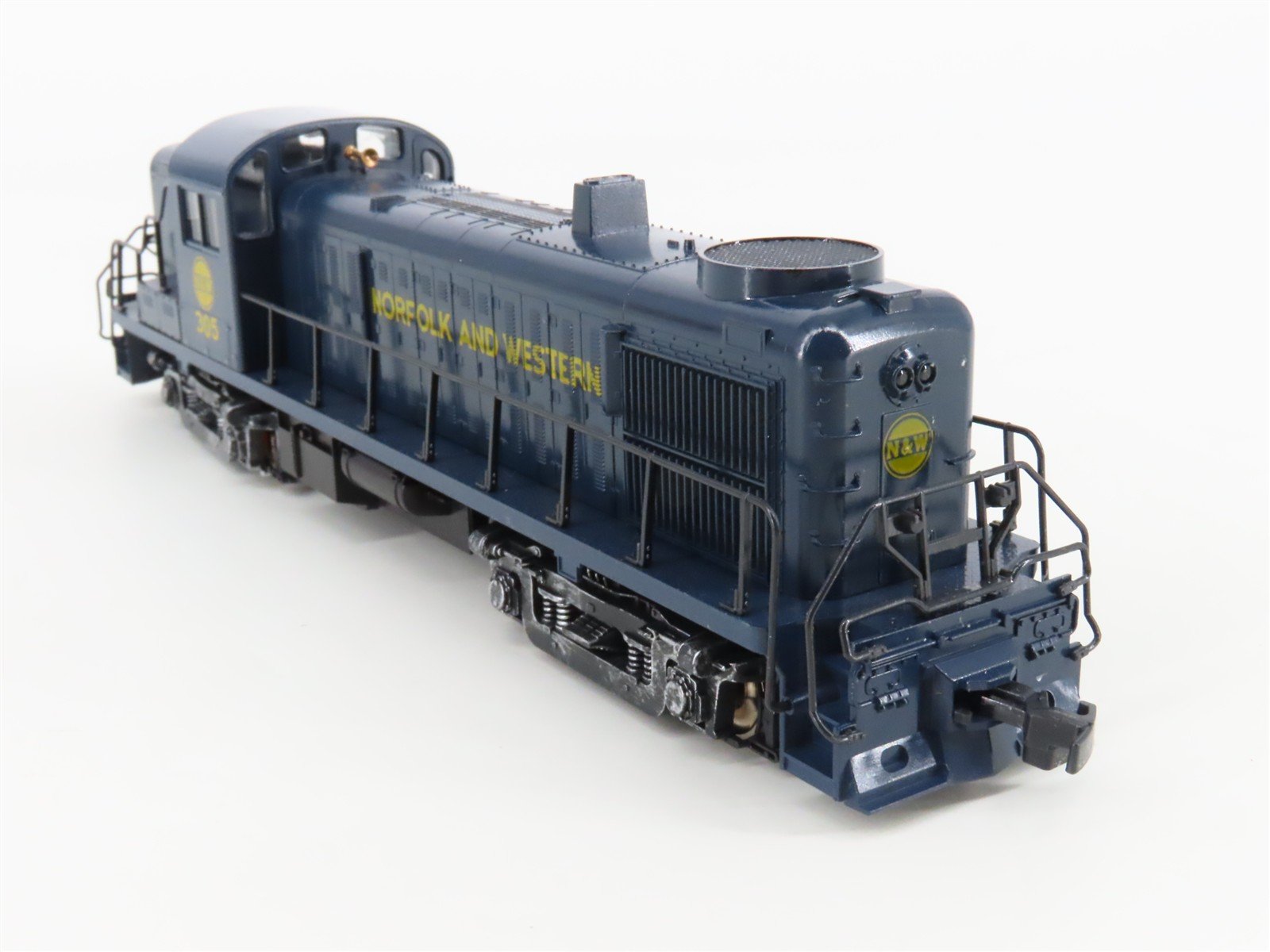 HO Scale Atlas/KATO N&W Norfolk & Western ALCO RS-3 Diesel #305