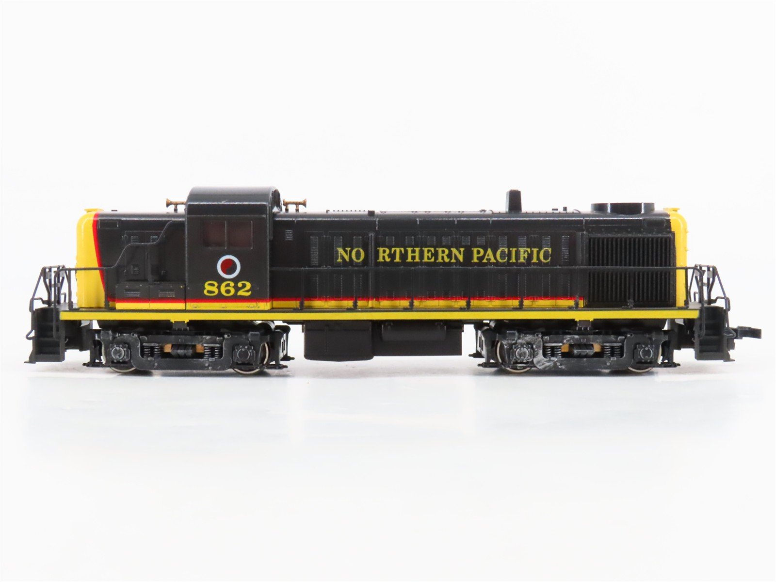 HO Scale Atlas/KATO NP Northern Pacific ALCO RS-3 Diesel #862