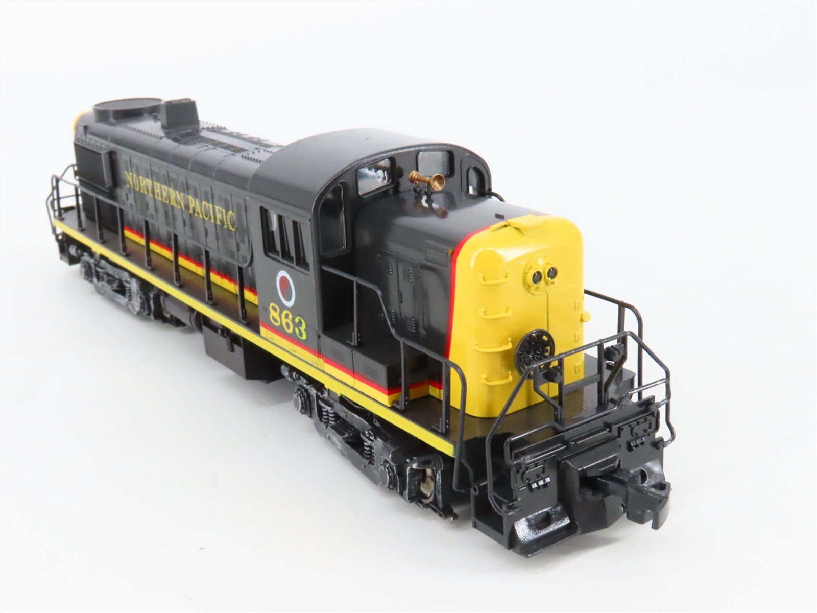 HO Scale Atlas/KATO NP Northern Pacific ALCO RS-3 Diesel Custom Rd #863