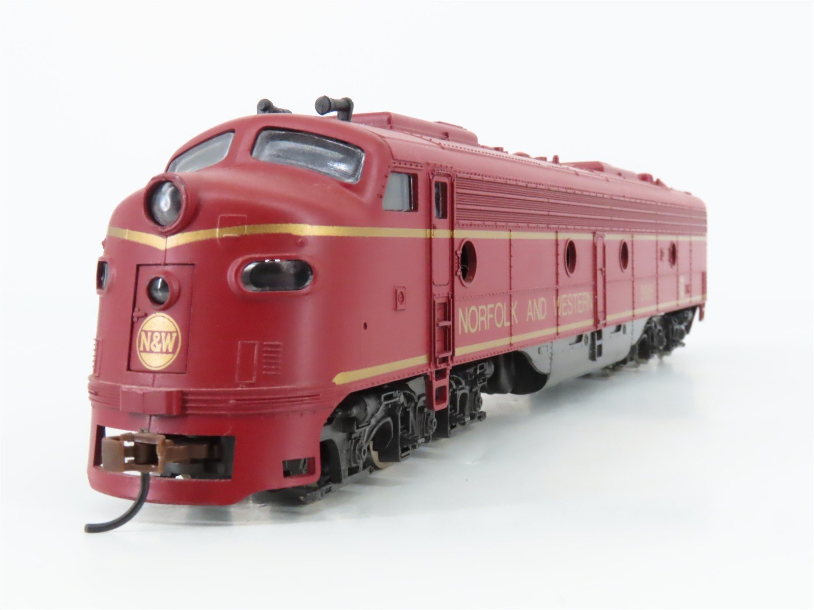 HO Scale Rivarossi NW Norfolk & Western EMD E8A Diesel