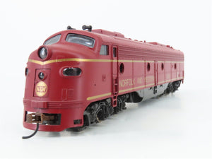 HO Scale Rivarossi NW Norfolk & Western EMD E8A Diesel