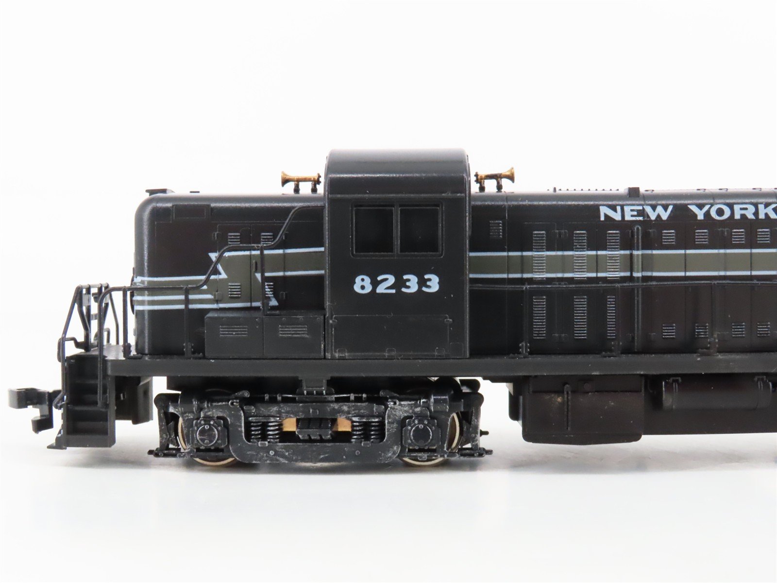 HO Scale Atlas/KATO NYC New York Central ALCO RS-3 Diesel Locomotive #8233