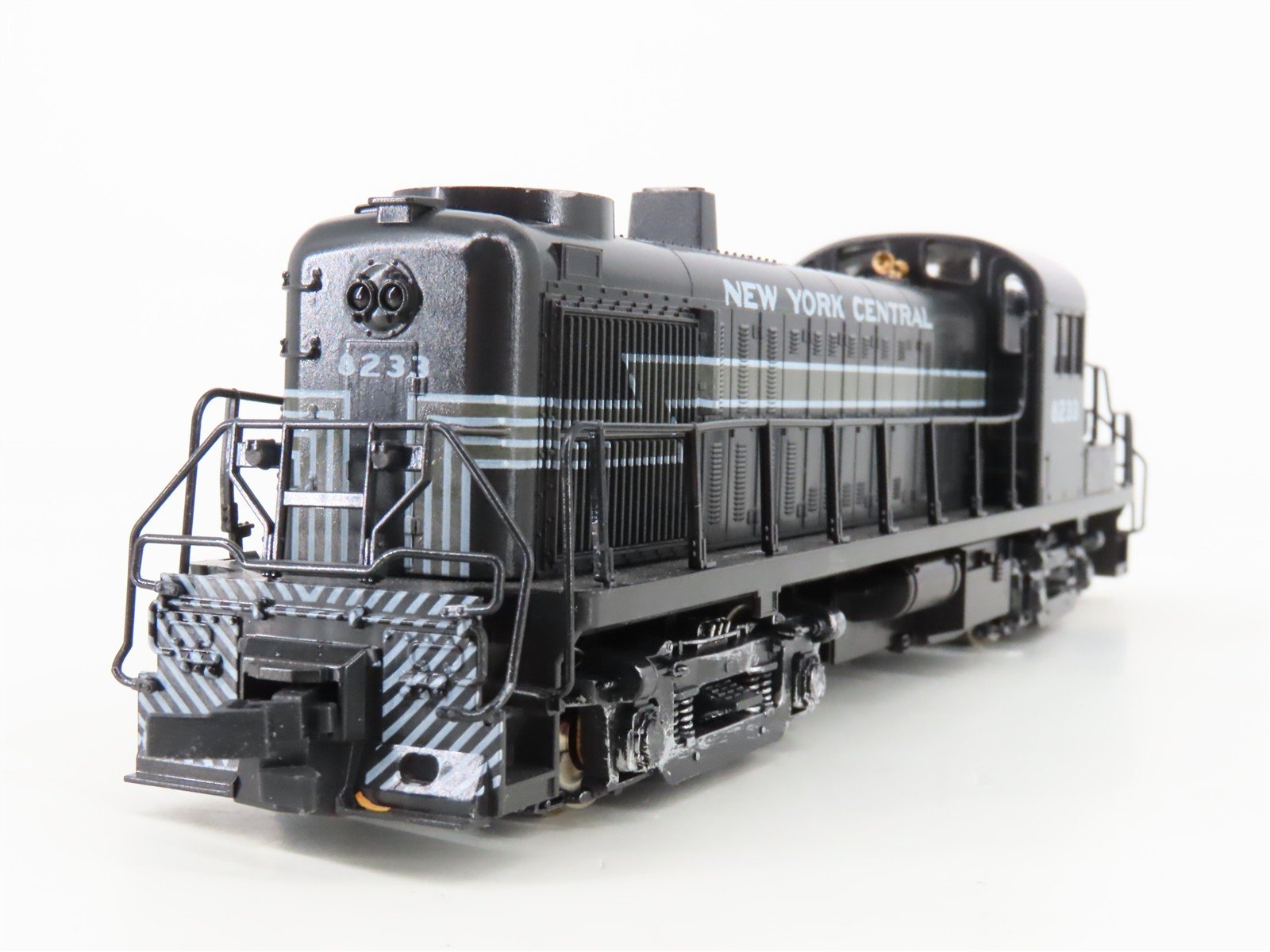 HO Scale Atlas/KATO NYC New York Central ALCO RS-3 Diesel Locomotive #8233