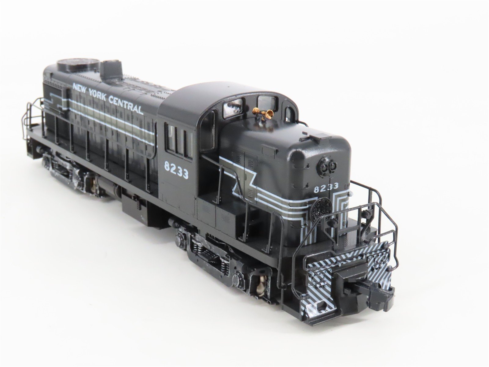 HO Scale Atlas/KATO NYC New York Central ALCO RS-3 Diesel Locomotive #8233