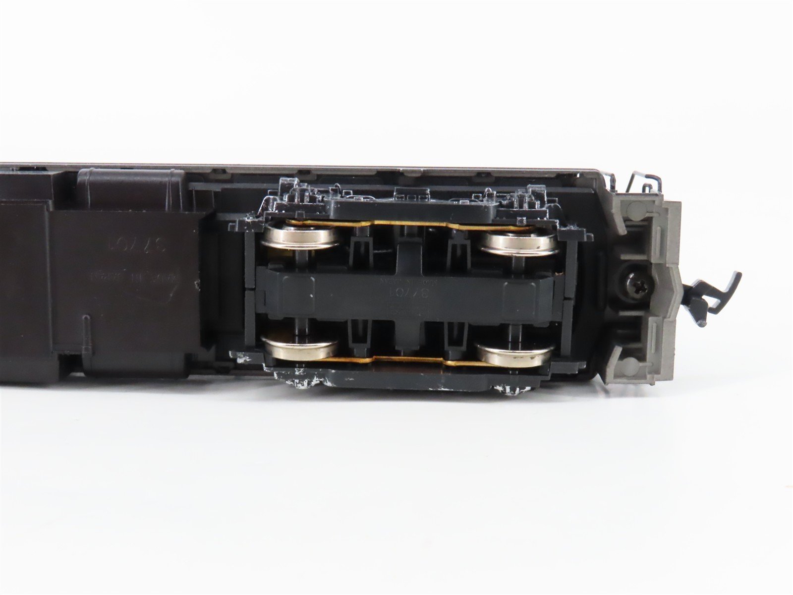 HO Scale Atlas/KATO NYC New York Central ALCO RS-3 Diesel Locomotive #8233