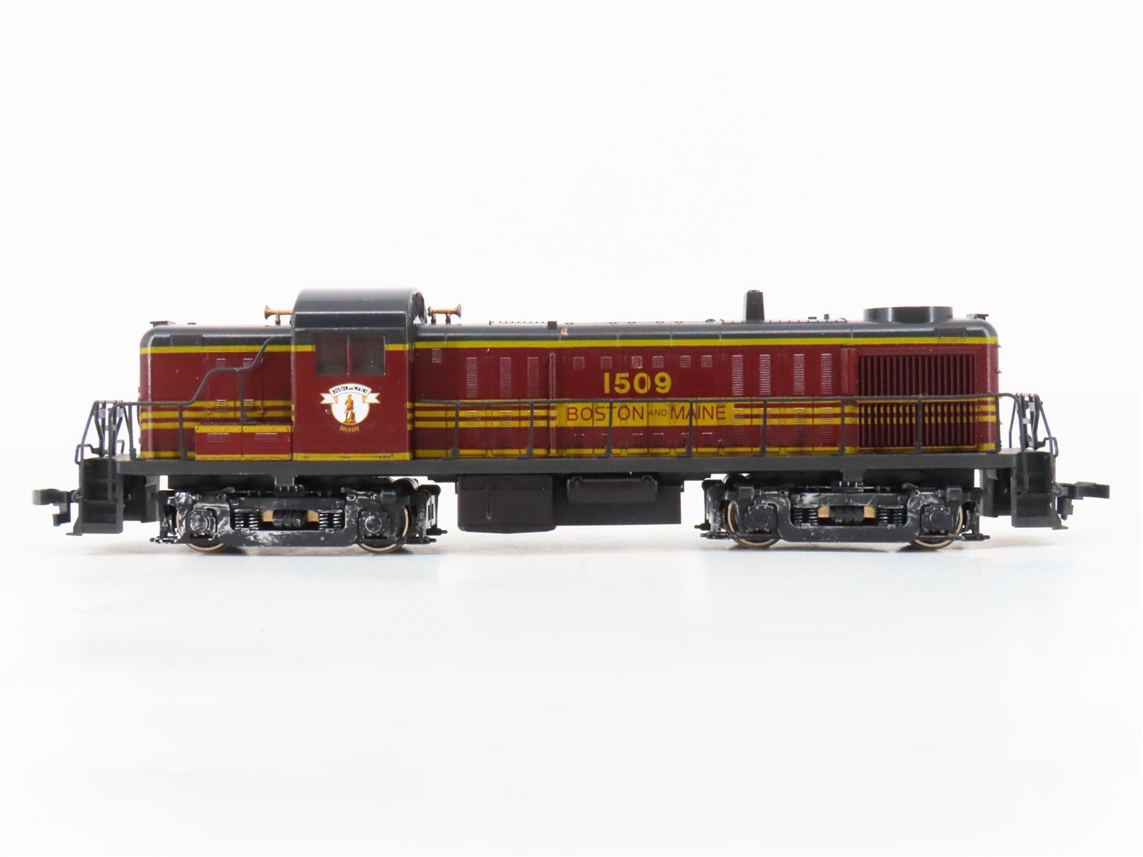 HO Scale Atlas/KATO B&M Boston & Maine ALCO RS-3 Diesel #1509 - Customized
