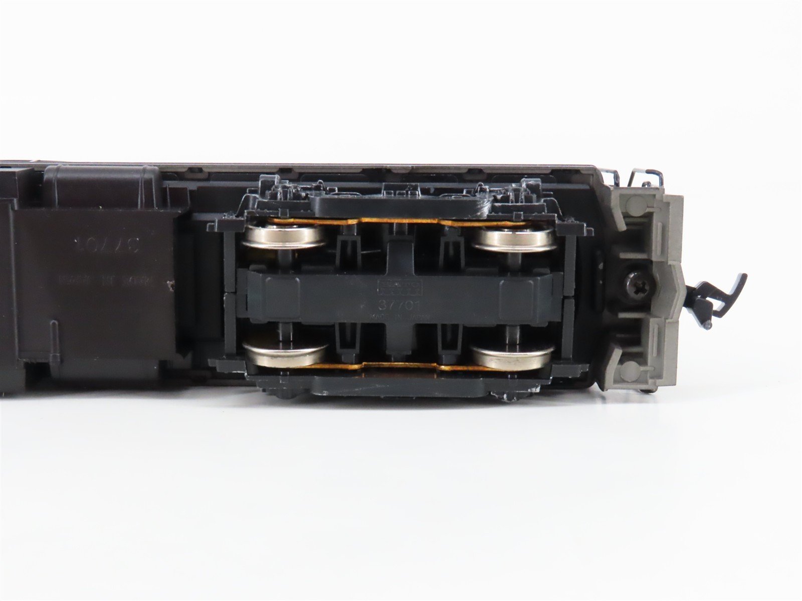 HO Scale Atlas/KATO B&M Boston & Maine ALCO RS-3 Diesel #1509 - Customized