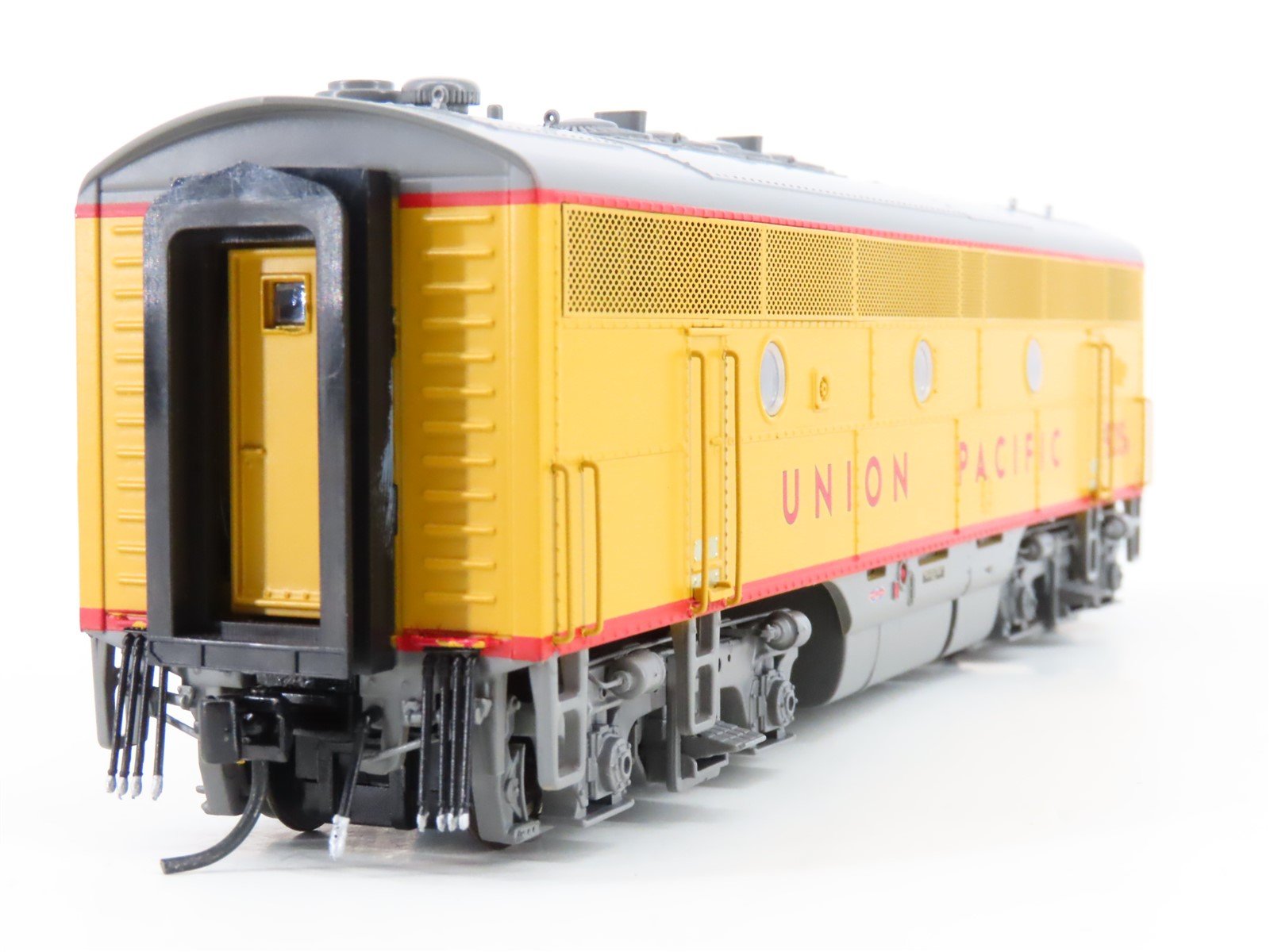 HO Broadway Limited BLI 4825 UP Union Pacific EMD F3A/B Diesel #905 - Paragon3
