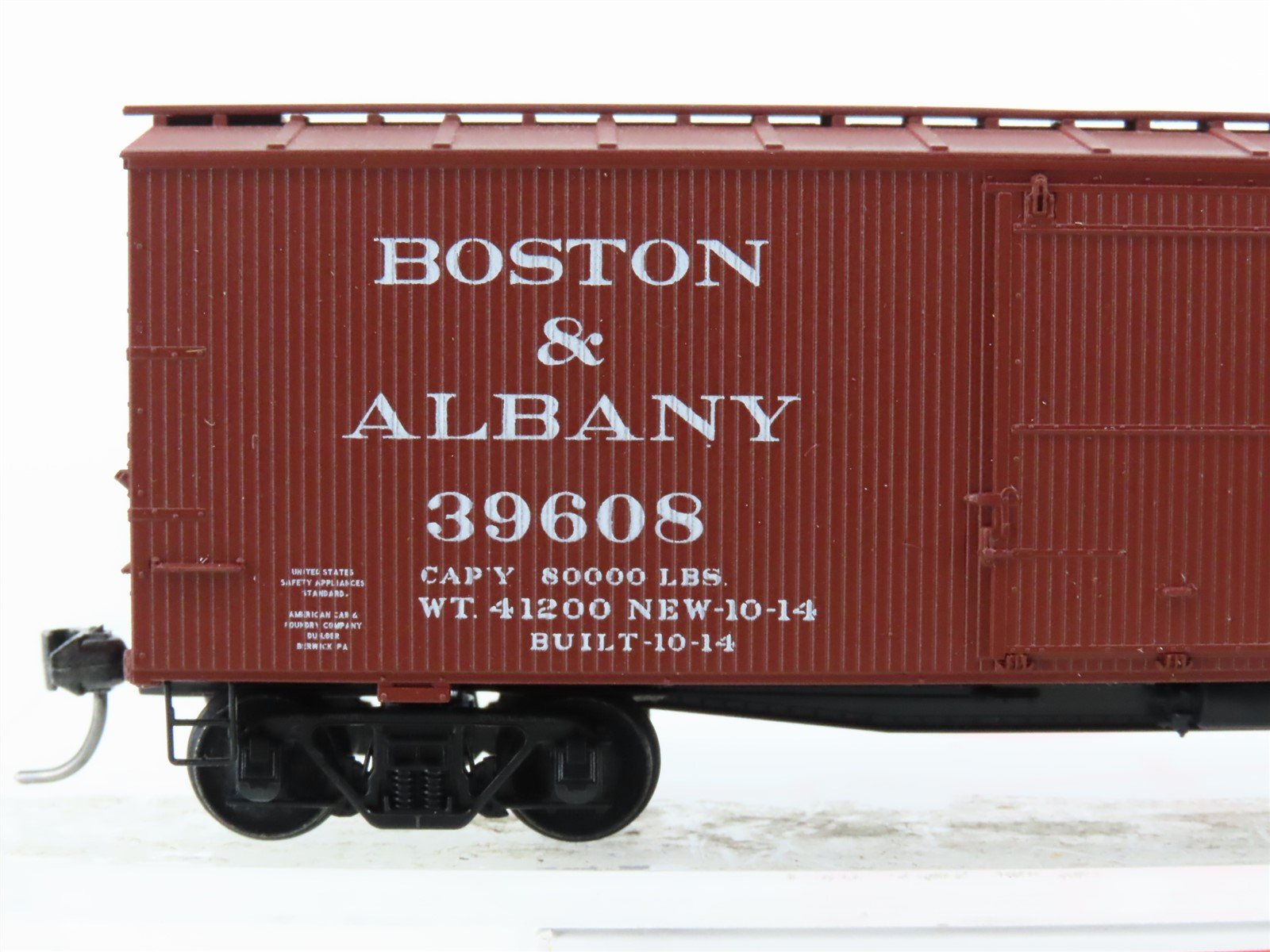 HO Scale Accurail 13061 B&A Boston & Albany 36' Wood Box Car #39608 - Upgraded