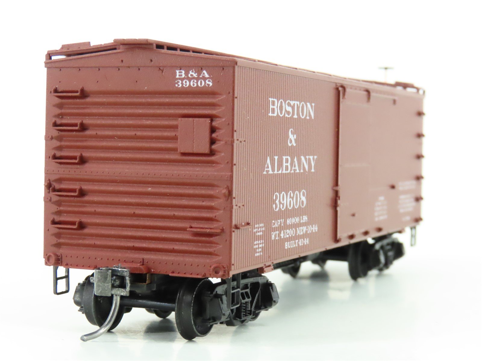 HO Scale Accurail 13061 B&A Boston & Albany 36' Wood Box Car #39608 - Upgraded