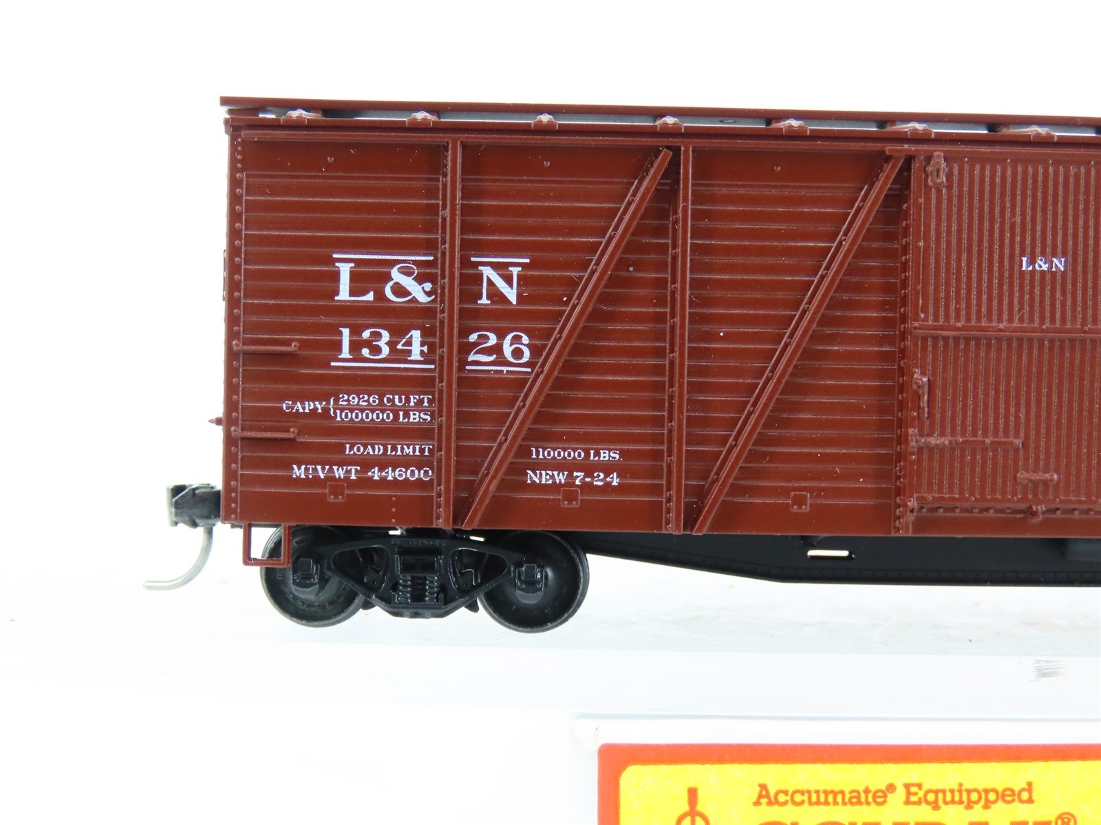 HO Accurail 7210 L&N Louisville & Nashville 40' Wood Box Car #13426 - Upgraded