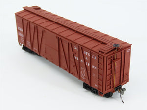 HO Scale Accurail 41041 NW Norfolk & Western 40' Wood Box Car #120147 - Upgraded