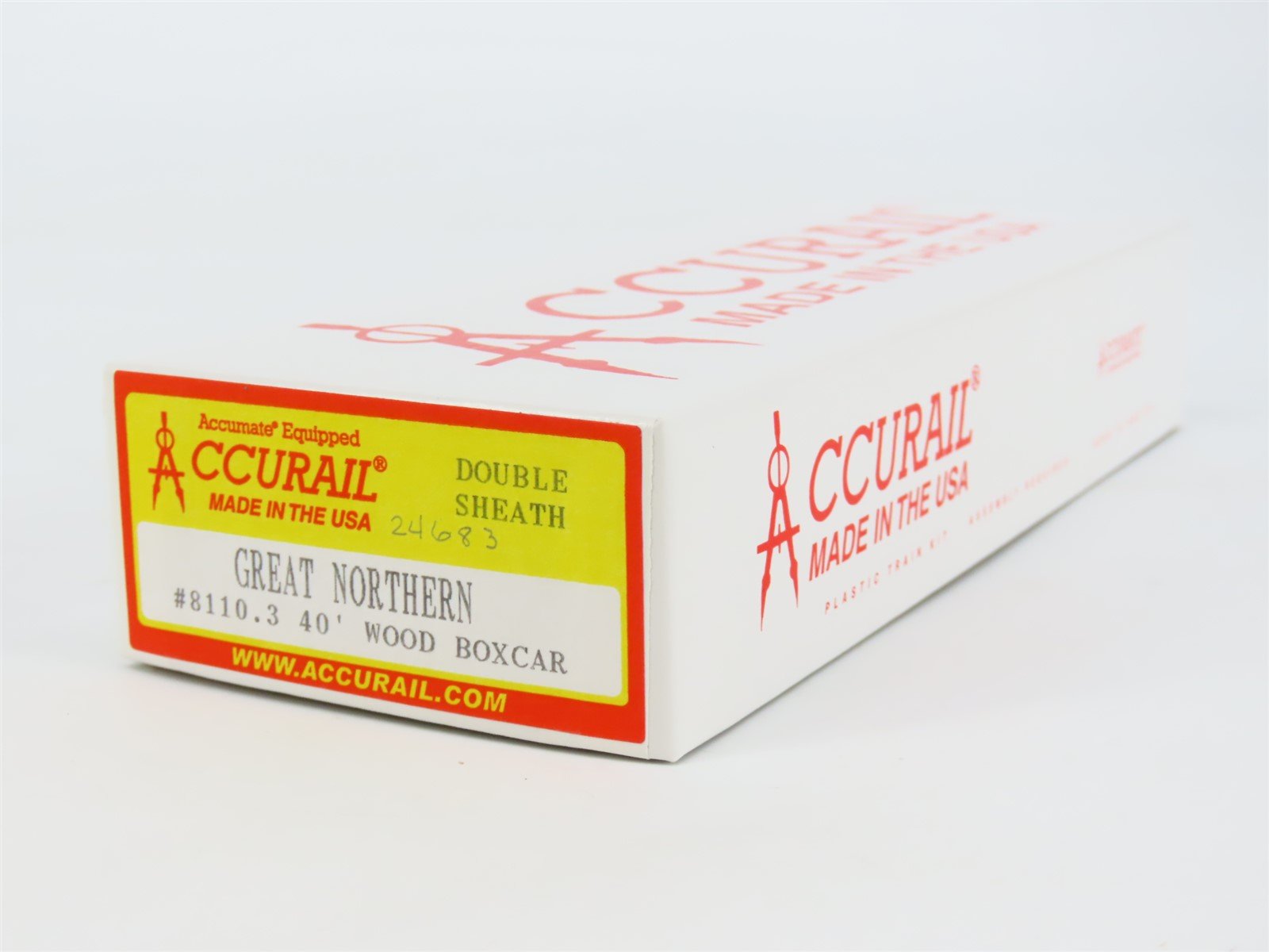 HO Scale Accurail 8110.3 GN Great Northern 40' Wood Box Car #24683 - Upgraded