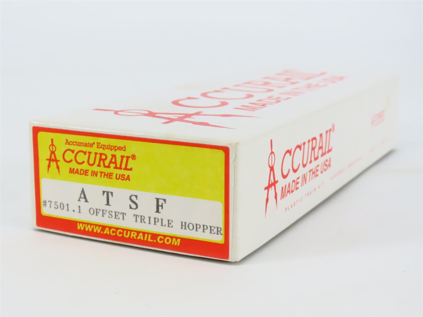 HO Scale Accurail 7501.1 ATSF Santa Fe 3-Bay Offset Hopper #183649 - Upgraded