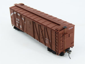 HO Accurail 3337 NP Northern Pacific 40' Outside Braced Box Car #20104 -Upgraded
